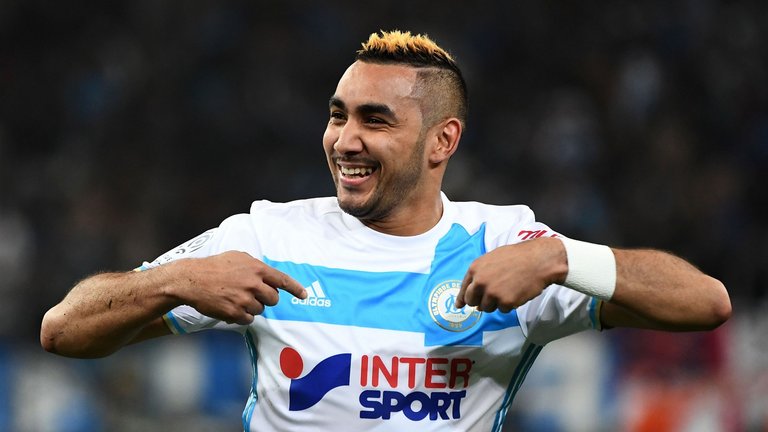 亚足联官网：上海海港卫冕中超冠军，却在亚洲赛场举步维艰