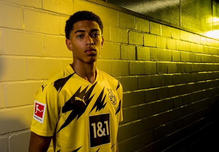 半场战报：科莫0-0卡利亚里