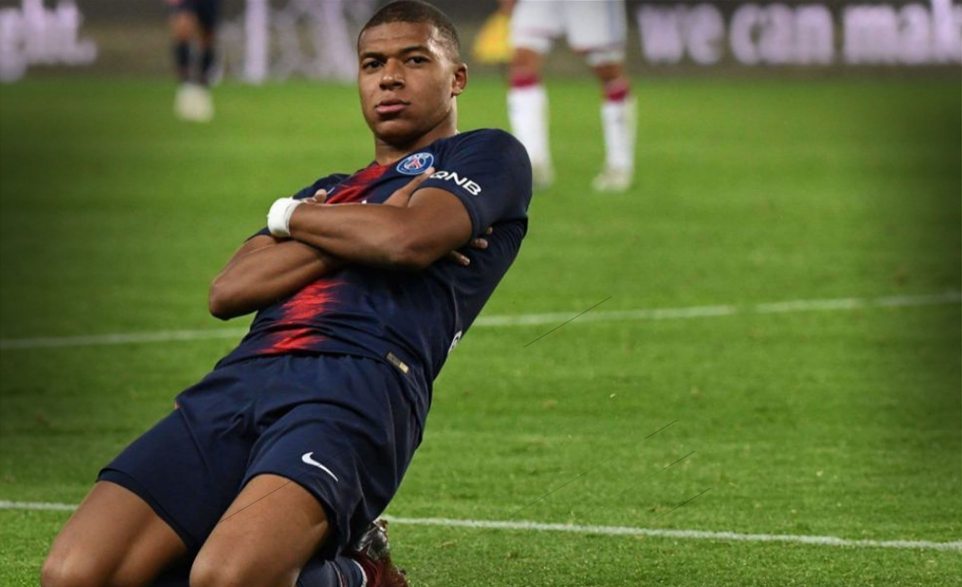 火力不够！斯玛特一人8记三分，其余湖人球员一共8记