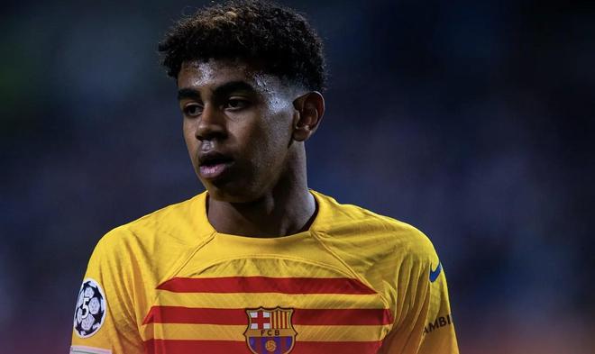 逆袭称王，苏超泰州队获2025微博竞燃之夜年度全民闪耀运动队