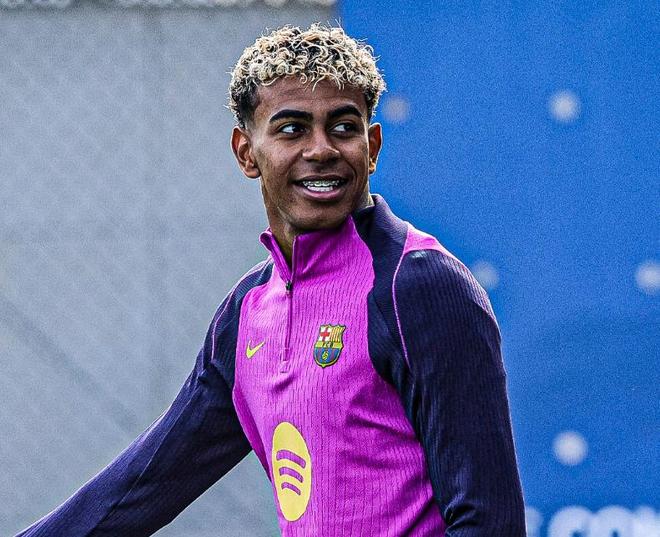 文班本赛季出战12场马刺8胜4负，缺席12场马刺9胜3负